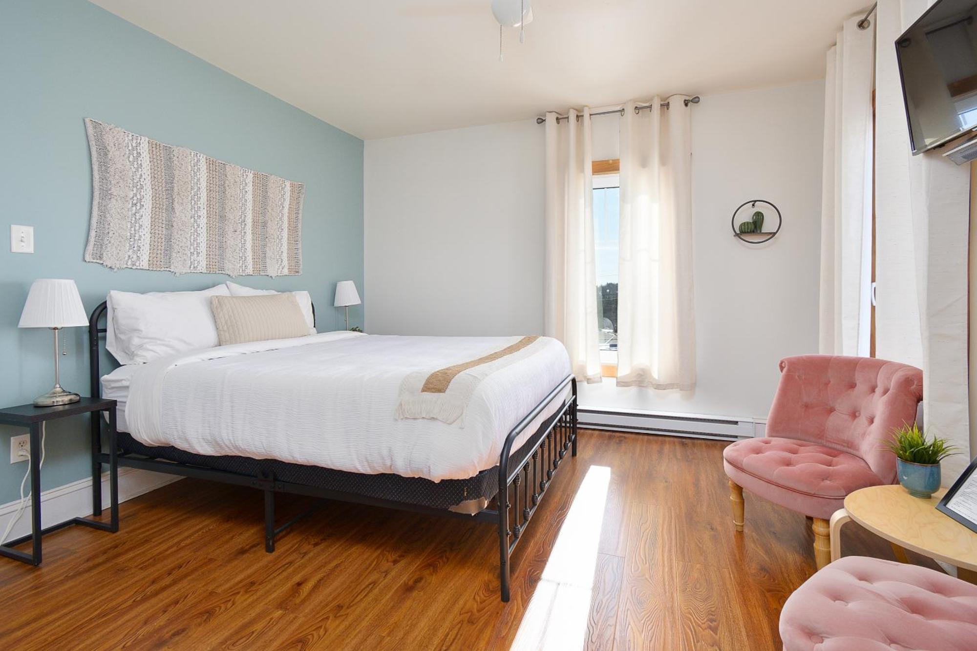 Inn Pepperell Place Inc. *
