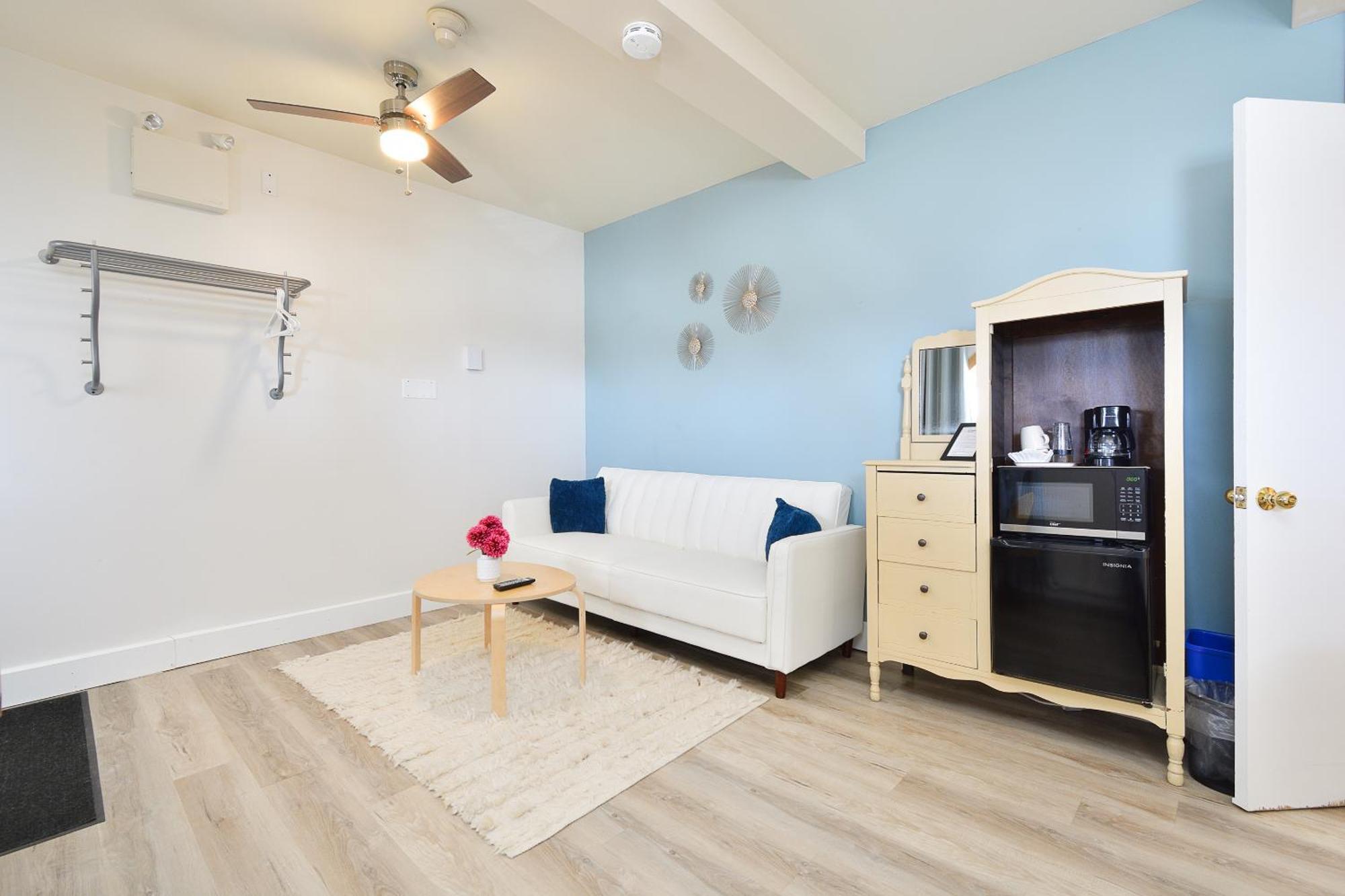 Pepperell Place Inc. St. Peter's